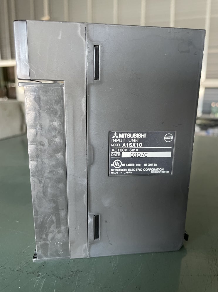  A1S-X10　MITSUBISHI　PLCD/C INPUT UNIT(NPN)