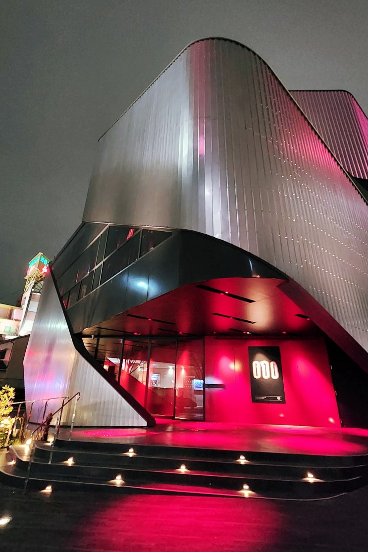  후쿠오카 가볼만한곳 밤 관광코스로 추천 THEATER010 제로텐