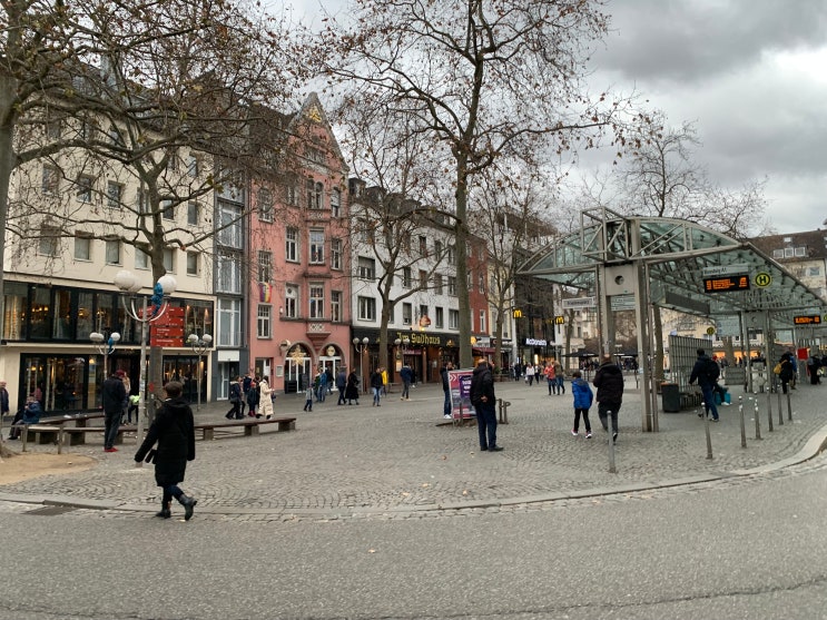 본 Bonn 여행 - 독일식 족발, Brauhaus Bönnsch에서 슈바인학센을 먹다 본 Bonn 여행 - 독일식 족발, Brauhaus Bönnsch에서 슈바인학센을 먹다