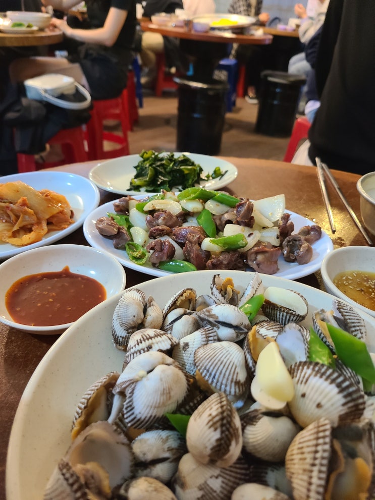  [방이동 식당] 할머니 포장마차 멸치국수_꼬막과 잔치국수가 맛있는 집!