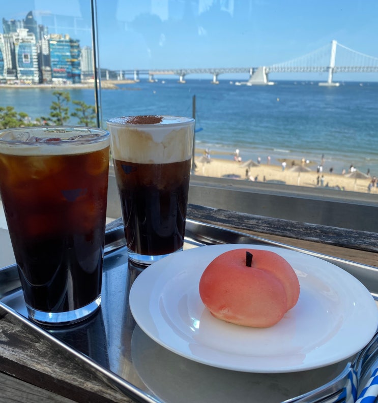  광안리 카페오뜨 광안비치점 해변뷰 루프탑 카페_비엔나커피