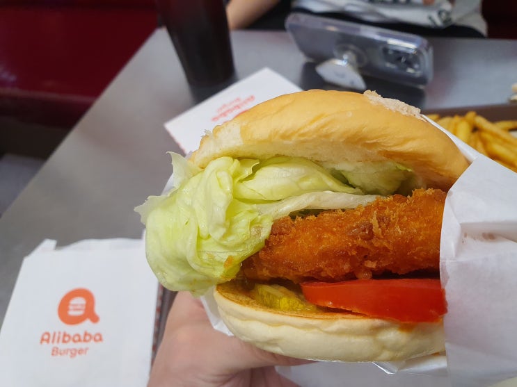  평택역에 위치한 깔끔한 식당 알리바바 버거