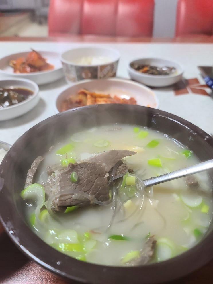  부여 은산 꼭지네식당 곰탕 먹었어요.