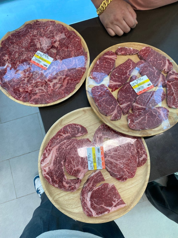  <군산 임피 미소한우> 한우 정육식당. 안심, 등심, 살치살 6인 30안팎!!!