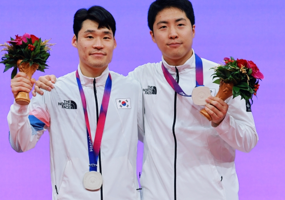 오늘은 임종훈 선수가 사용하는 라켓 러버와 임종훈 선수에 대해 알아봅시다!