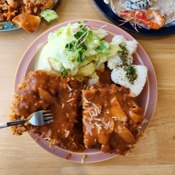  제주 월정리맛집 '달이뜨는식탁' 두꺼운 흑돼지돈까스가 일품 #내돈내산