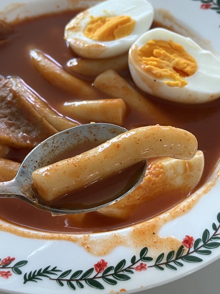  3초 떡볶이 매운맛 쉽고 간편해 간식으로 좋은 냉동 떡볶이 밀키트