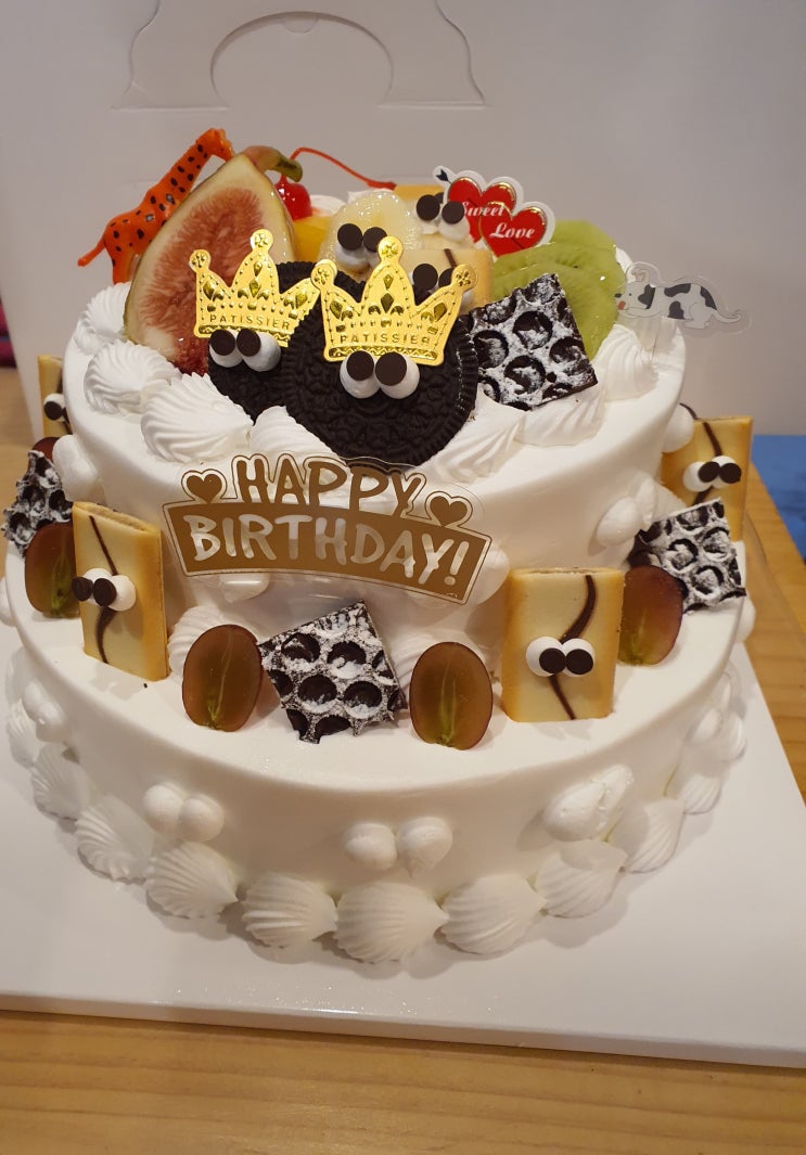  찡빵일기 : 6살 유치원 생일파티 2단 생일케이크  (강동구 상일동 두리앙과자점)