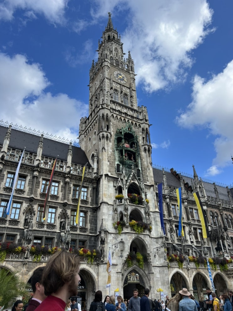 뮌헨 여행 : 뮌헨 구시가 산책 (프라우엔 성당/시청사)