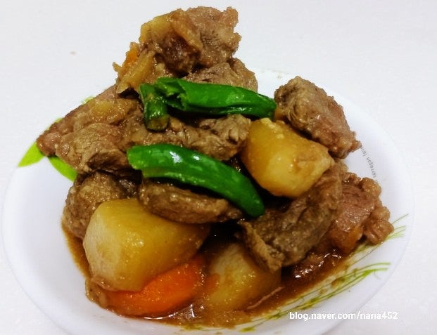 아롱사태 찜 손님 접대음식 소고기사태갈비찜 소고기 핏물제거