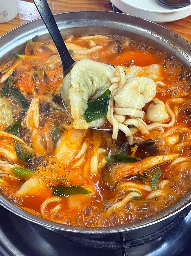 [옹고집 칼국수] 인천 계산동 얼큰 버섯칼국수 수제비 맛집