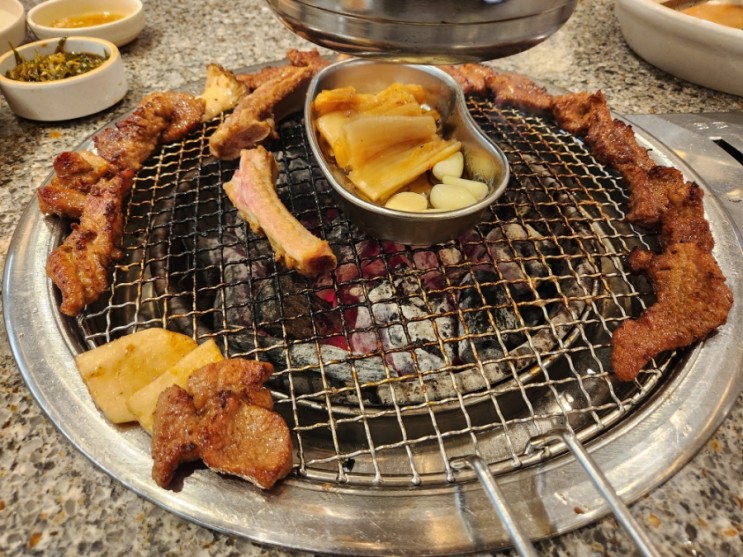 [대구-월성동] 대형 돼지갈비 맛집, 갈비만 대구본점