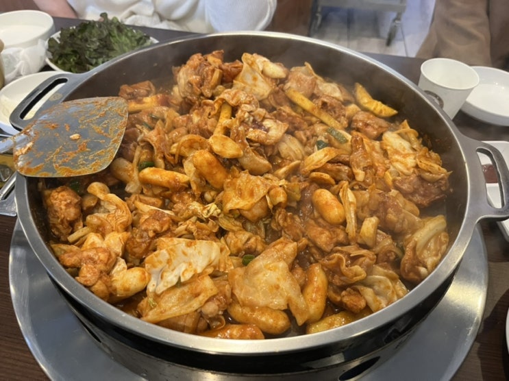  가평 설악면 닭갈비 맛집! 청평호반 닭갈비 막국수에서 점심 먹었어요~