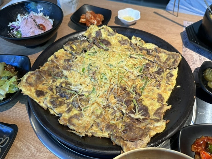  창원 용호동 맛집 육전이 맛있는 진주냉면산홍 가족외식장소로 추천