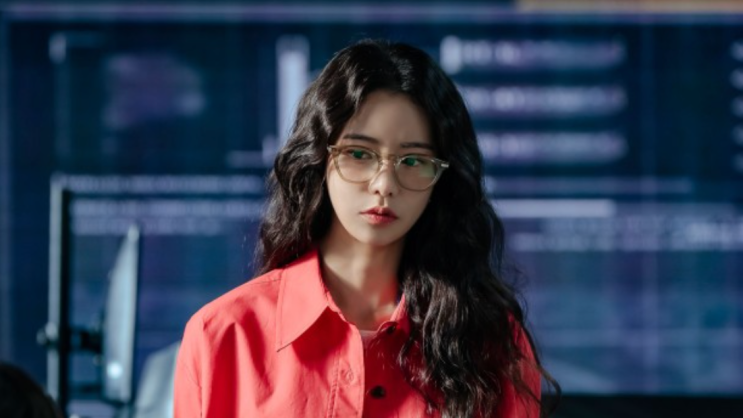  남자/여자 연예인 안경 테, 그 빛나는 선택