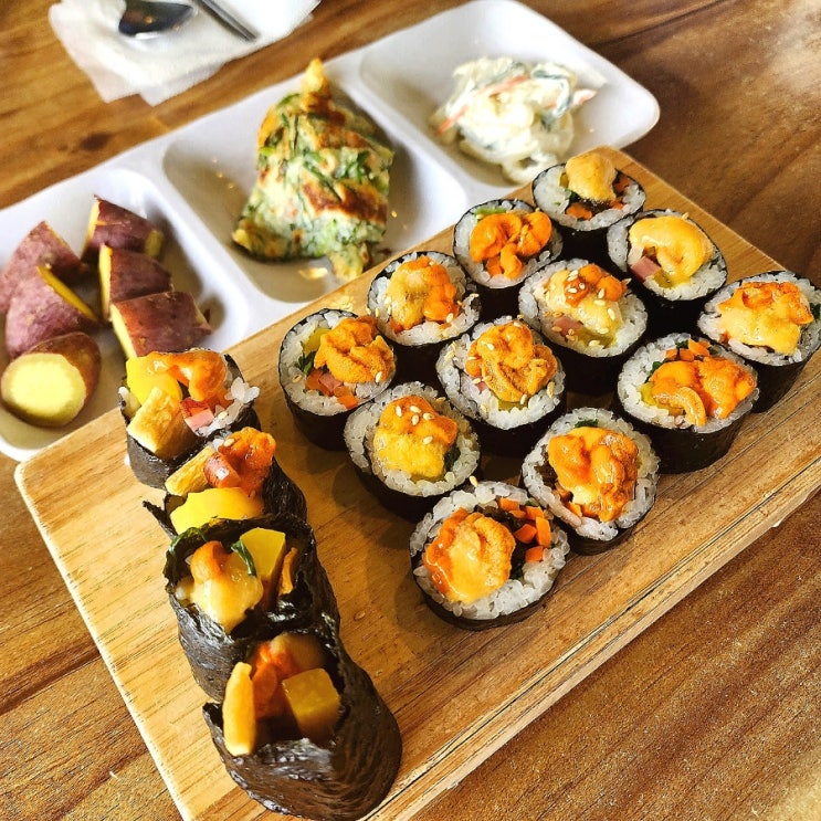  [부산 영도] 바다뷰 보며 즐기는 싱싱한 해산물, 성게김밥 맛집 '옥천횟집'