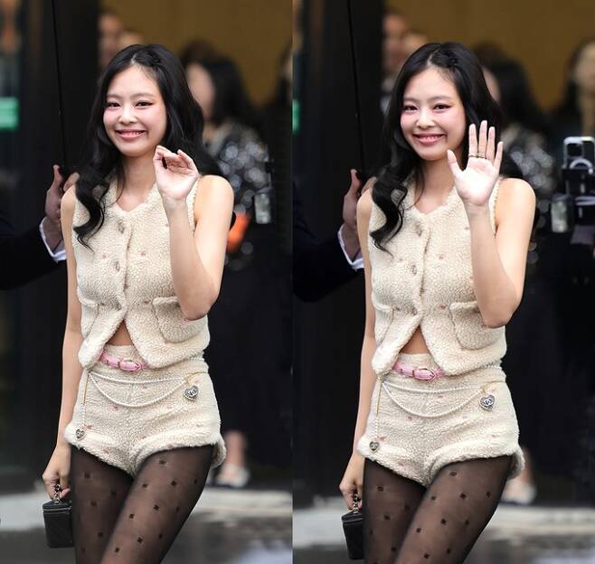 블랙핑크 제니, 샤넬쇼의 진정한 잇걸...깜찍한 뽀글이 쇼츠 슈트룩으로 파리의 여인 블랙핑크 제니, 샤넬쇼의 진정한 잇걸...깜찍한 뽀글이 쇼츠 슈트룩으로 파리의 여인