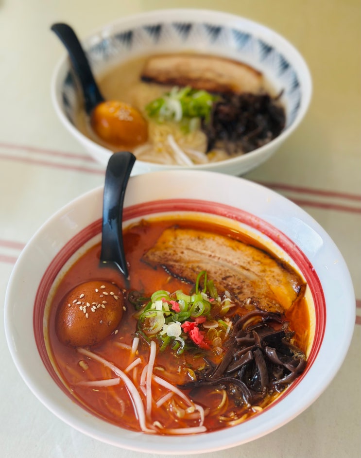 강릉 초당동 맛집.이츠모 라멘. 일본 라멘집 통으로 가져다 놓은 듯한 진한 국물의 라멘 맛집.
