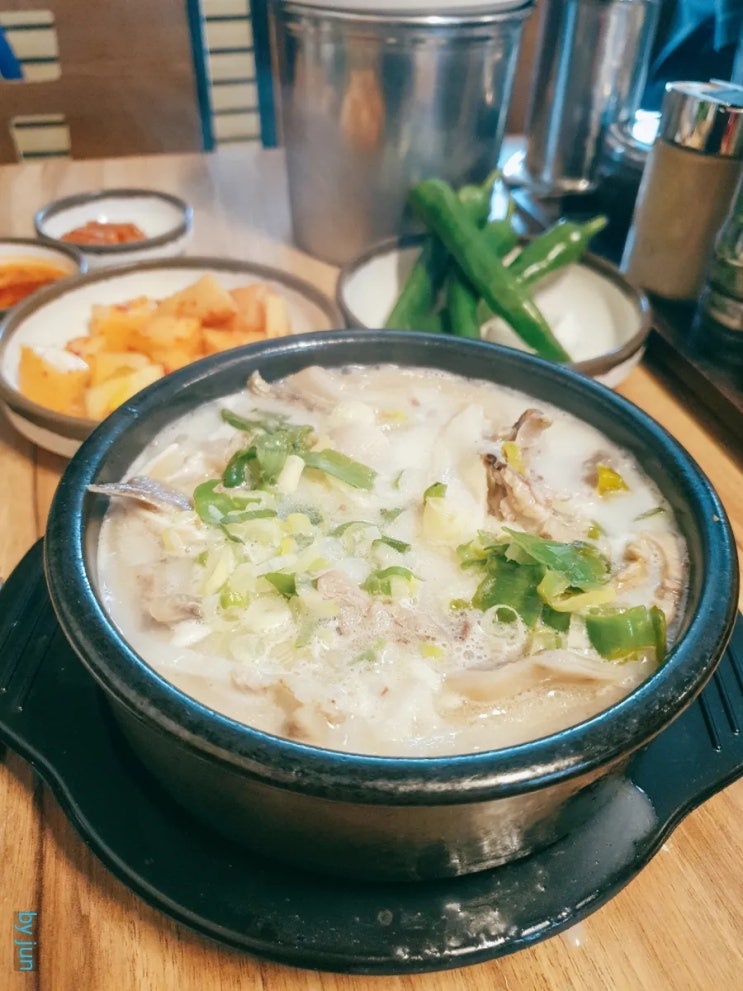  서울역 백암왕순대국 - 가성비 점심 국밥