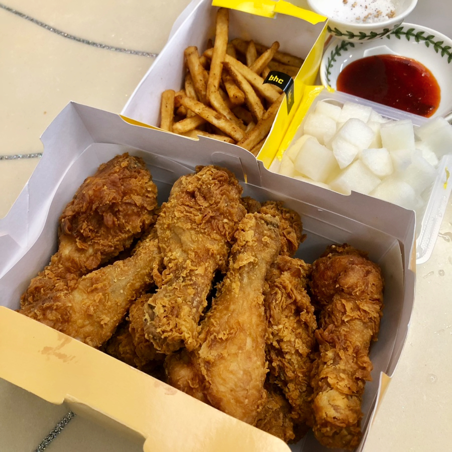BHC치킨 송도점 사진 1