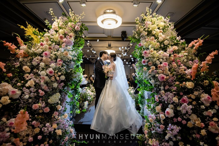 가을의 서울대 교수회관 실내예식 본식스냅 촬영본 :)