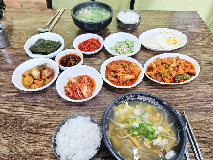  제주시 법원근처 혼밥 아침식사 가능한 도민맛집 "김영미재첩해장국" 밑반찬 메인 모두 만족스러운 곳