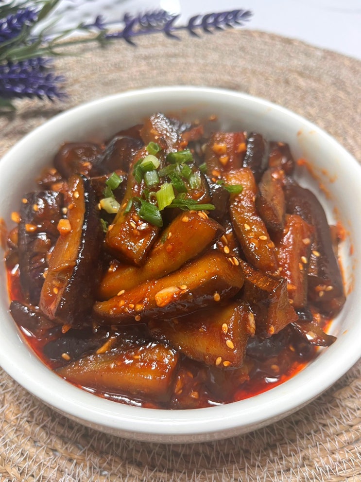  가지볶음 레시피 감칠맛나고 쫄깃한 가지요리 레시피
