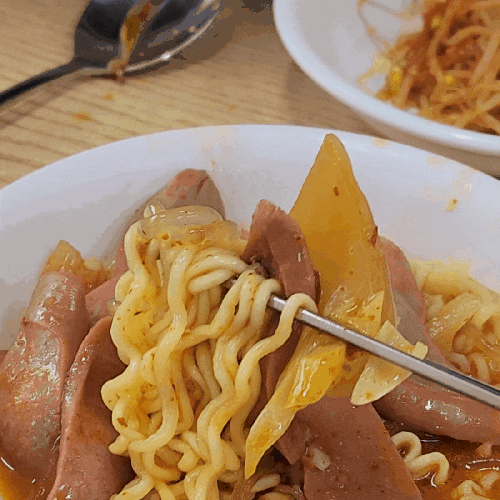  수원 파장동 아저씨들의 선택을 받은 맛집 장안부대찌개 & 매운갈비찜