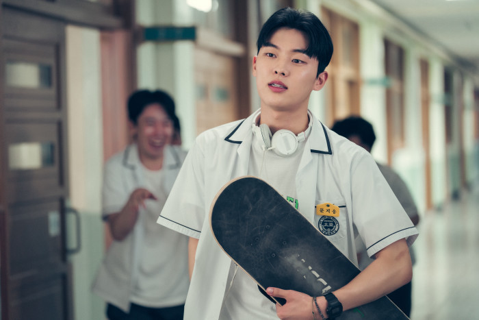 "질타와 충고 겸허히" 최현욱, 길거리 흡연·담배꽁초 무단투기 자필 사과문 "질타와 충고 겸허히" 최현욱, 길거리 흡연·담배꽁초 무단투기 자필 사과문
