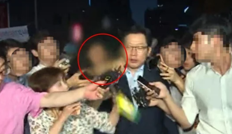 도지사 <b>폭행</b> 혐의 50대 <b>유튜버</b> 2심도 징역형 <b>집행유예</b> 선고... 