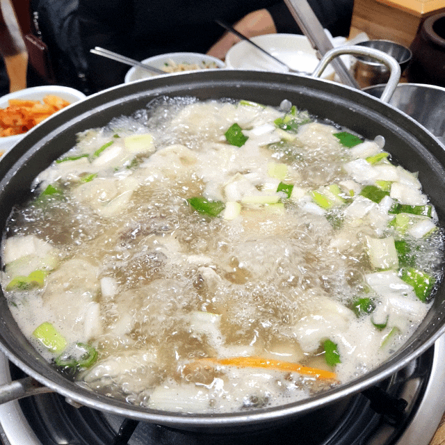 [중랑/중화동] 30년 전통 중화동 닭한마리 맛집 '태능칼국수'