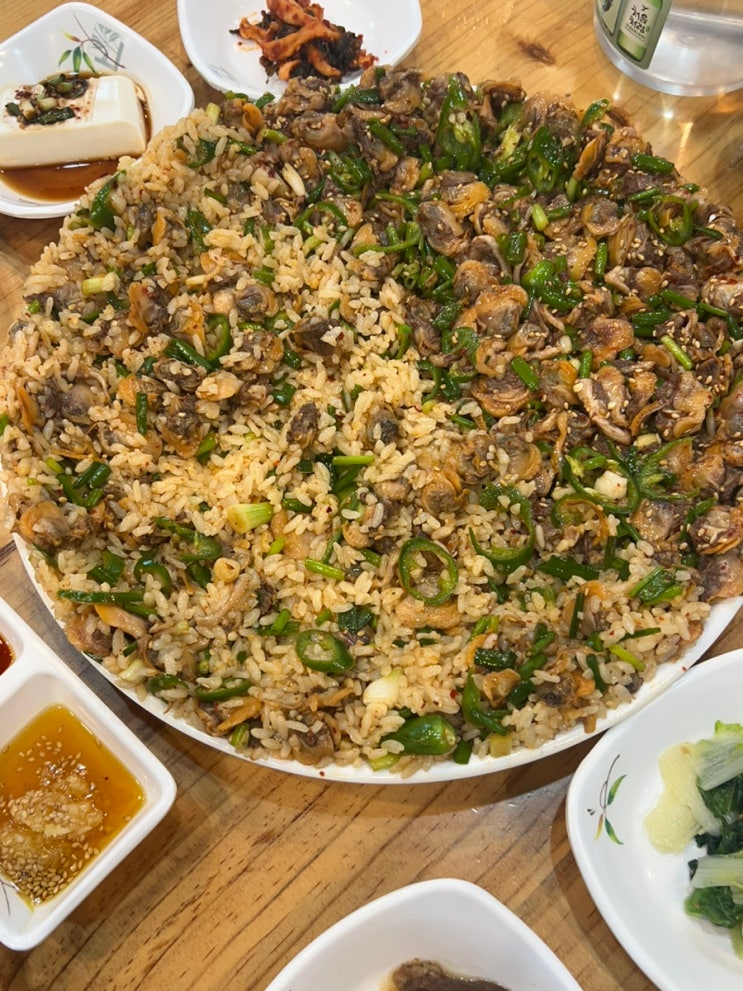  강릉 맛집 엄지네 포장마차 본점에서 꼬막비빔밥, 육사시미 클리어 후기