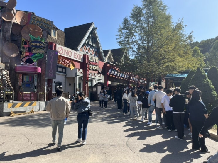  에버랜드 블러드시티 방문기! 크레이지 시티 공연, 호러 메이즈 등 에버랜드 할로윈 놀거리 이모저모