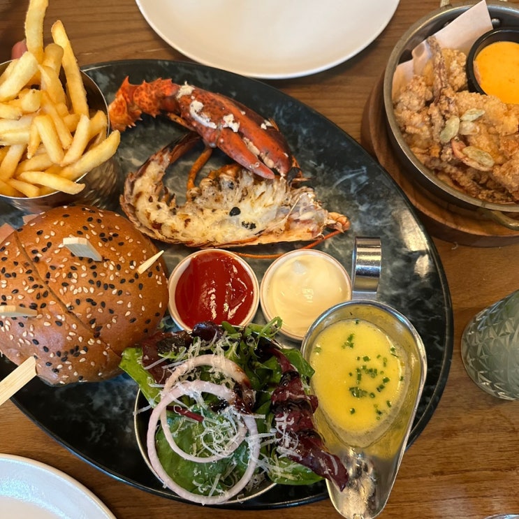  유럽여행 영국 런던 버거앤랍스터 Burger & Lobster Threadneedle Street 지점 햄버거 랍스터 오징어튀김 리뷰.