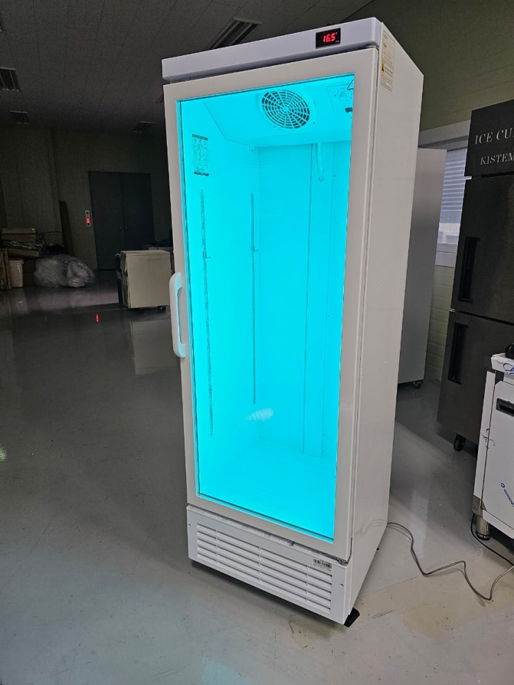  트렌디한 디자인이 더해진 나만의 컬러쇼케이스 만들기