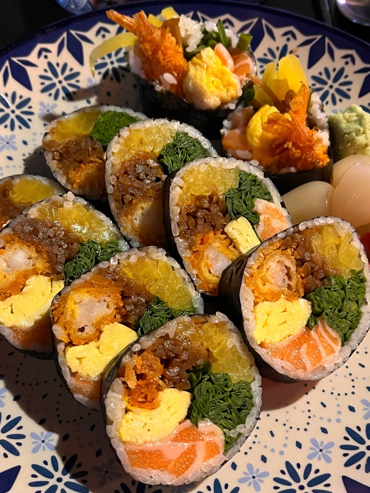  병점 맛집: 김천재의 육회반한연어 화성병점점 - 육회 연어 무한리필/병점역 술집 수원 후토마키 맛집