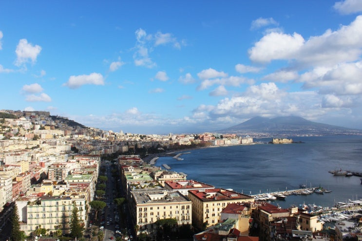 이탈리아 나폴리, 세계 3대 미항의 자존심