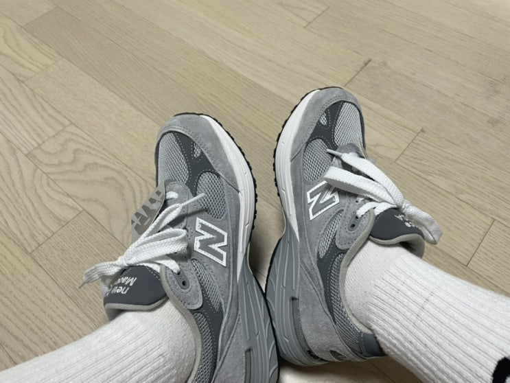  뉴발란스, 993 그레이 우먼 235D