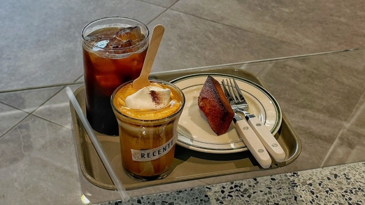  부산역 근처 카페 리센테 커피 바다뷰 휘낭시에 빵 맛집