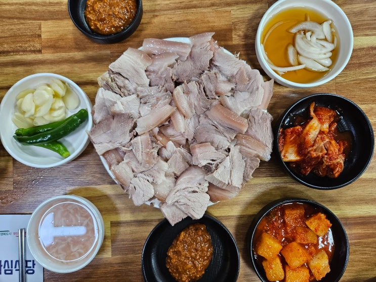 대구 국밥 맛집 신송자 신마산식당 돼지국밥 고기밥 (주말 주차장)
