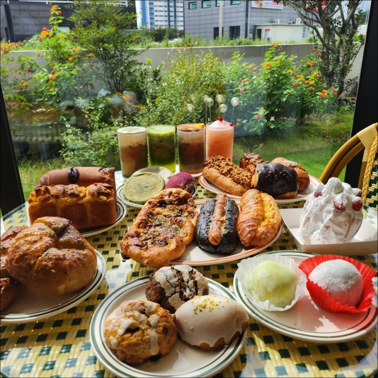  "이너리트" 대형베이커리카페,울산의 새로운 랜드마크에서 특별한 하루를 보내세요!