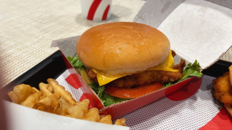  [Chick-Fil-A] 미국 치킨 샌드위치 맛집 칙필레 메뉴, 소스, 드레싱 (에머리빌 지점)