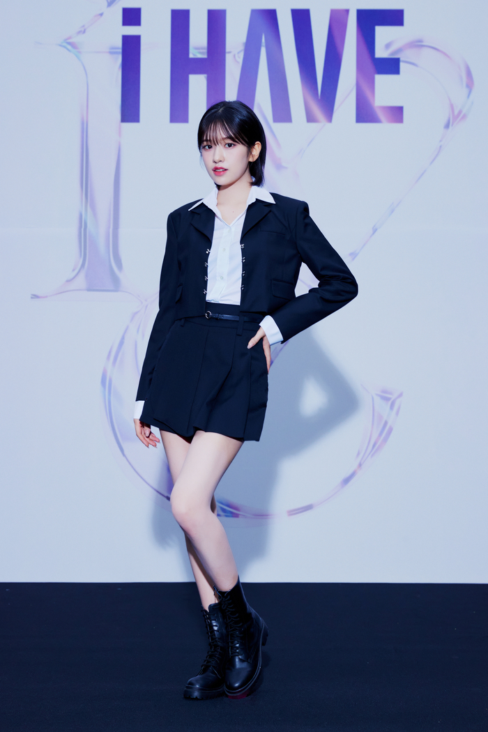 아이브 안유진, "이더 웨이 MV 찍으며 3일 내내 눈물..."아직 보여드릴 것이 너무 많다" 아이브 안유진, "이더 웨이 MV 찍으며 3일 내내 눈물..."아직 보여드릴 것이 너무 많다"
