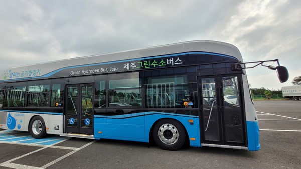 ‘청정 제주’, 탄소배출 없는 그린수소 시내버스 운행