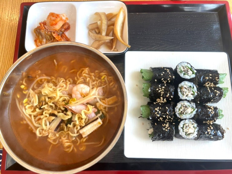  [신촌/이대정문]깔끔한 한정식집 톳요리집,한끼의 행복::톳김밥&해물라면&톳비빔밥