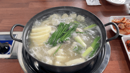  부안 오늘은 닭한마리 칼국수 사리까지 뿌시고 온 후기