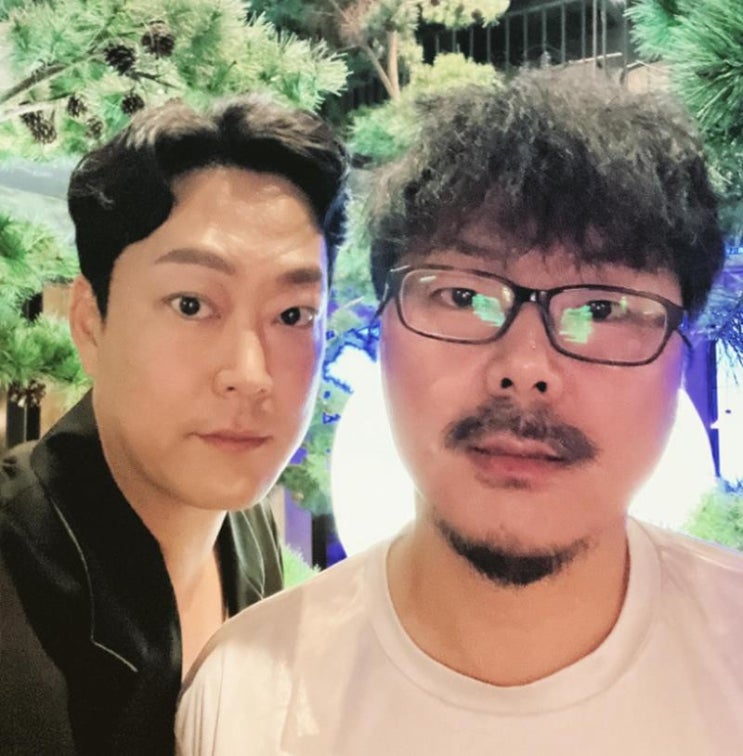 '나는 솔로' 연예인병 또? 16기 영철·상철, 유료 팬미팅 기획...비난 봇물에 결국 취소 '나는 솔로' 연예인병 또? 16기 영철·상철, 유료 팬미팅 기획...비난 봇물에 결국 취소