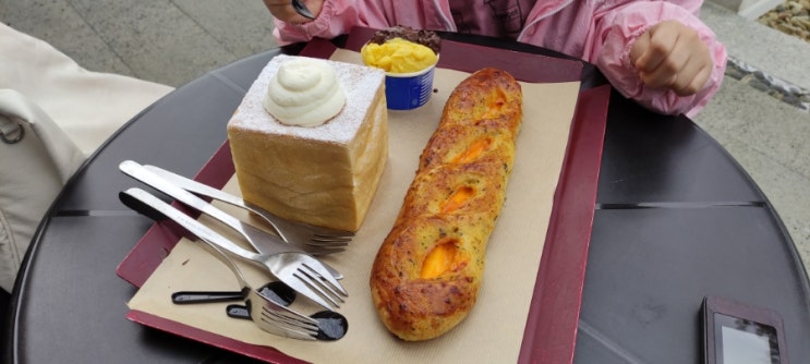  우유식빵이 맛있는 용인 대형 카페 칼리오페