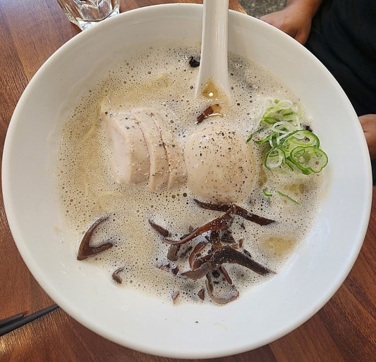  합정 오레노라멘 본점 - 진한 닭육수가 너무나 인상적인 미슐랭 가이드 라멘집 방문!
