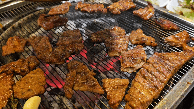  [먹어보자고]수원 돼지 갈비 추천. 어르신, 아이들 모두 좋아하는 영통맛집 동산참숯갈비